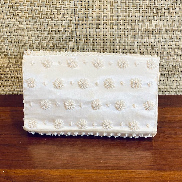 🌟HP🌟VTG 1950s Ivory Silk Bead & Sequin Envelope Clutch Evening Bag - Picture 7 of 13